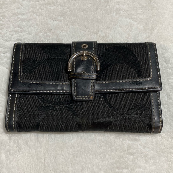 Coach Handbags - Coach Wallet